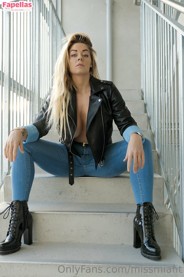 Missmiafit nude