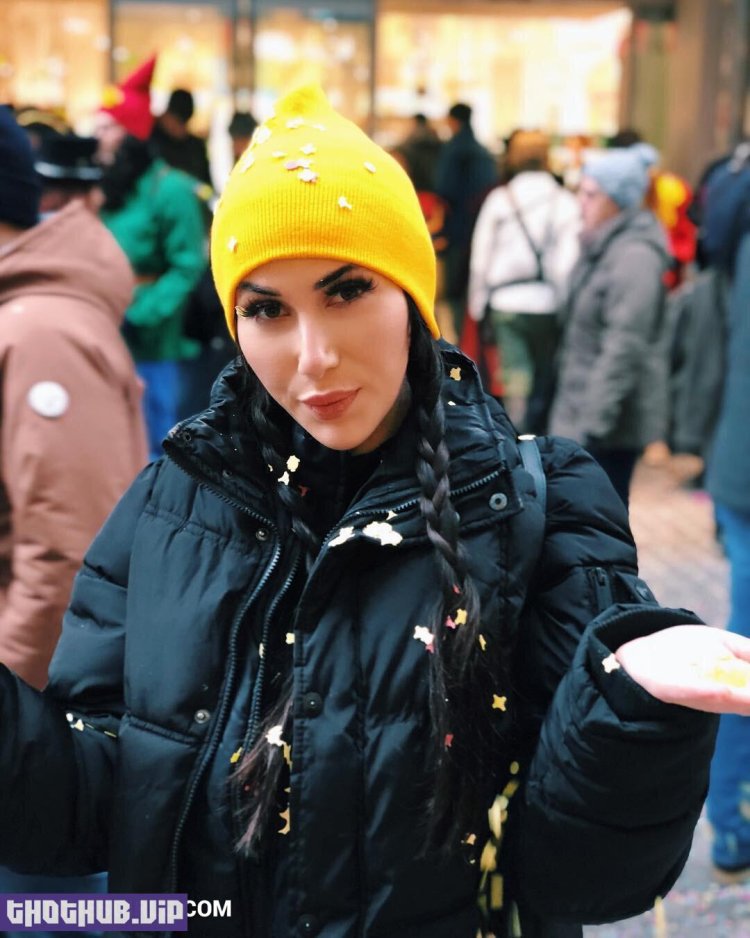 Taylor Jevaux Patron