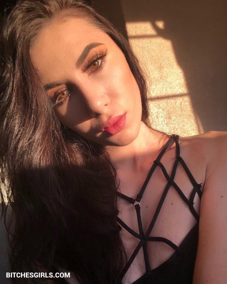 Taylor Jevaux Twitch