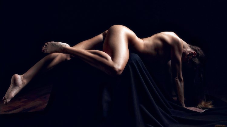 The beauty of the female body nude