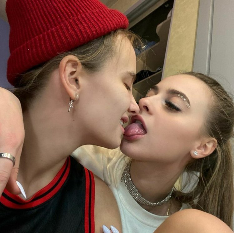 Ira of the scouts and Lisa Andriyanenko