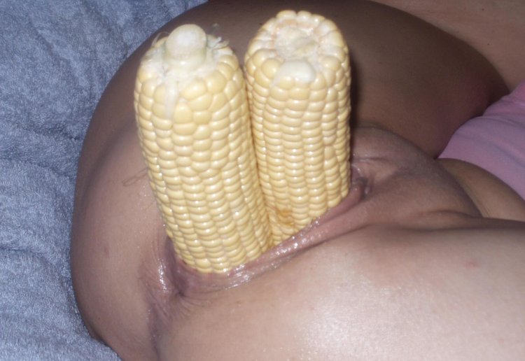 Corn cobs in the vagina