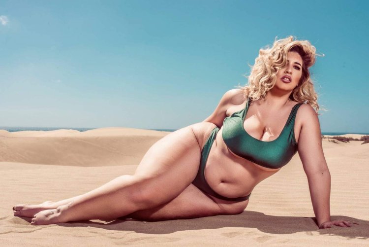 Natalia Lozano Plus-Size model