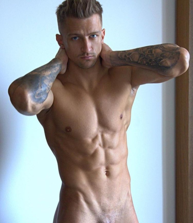 Alexander Zhirmont @sasha_zhirmont