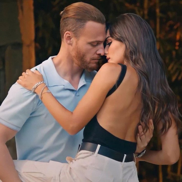 Hande Erchelning Barcha Rasmlari