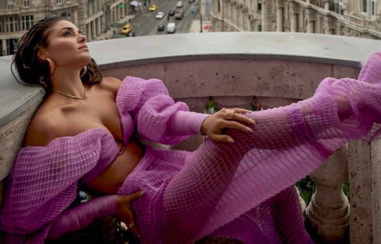 Marie Claire with Hand