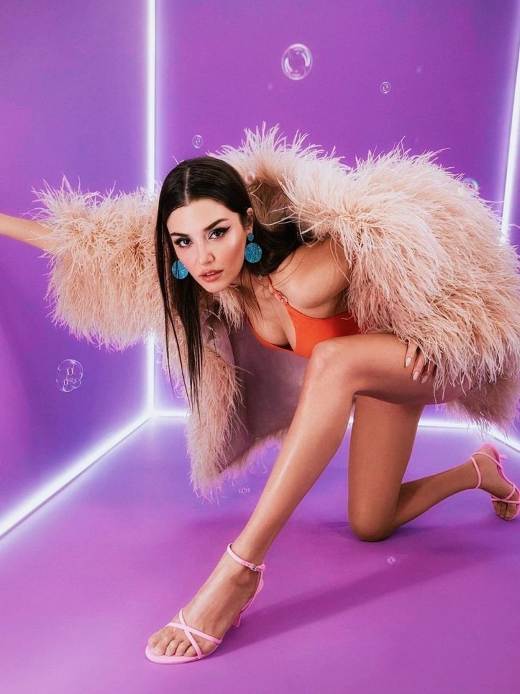 Hande Erchel now 2022