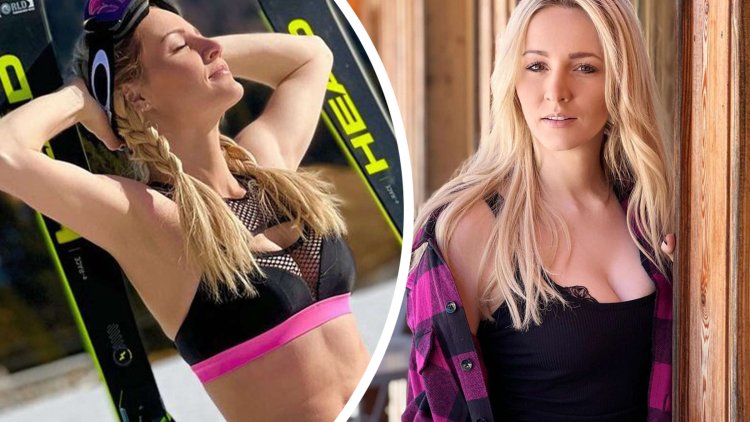 Melissa naschenweng swimsuit