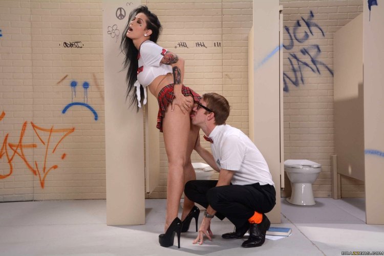 Danny di and Katrina Jade in the toilet