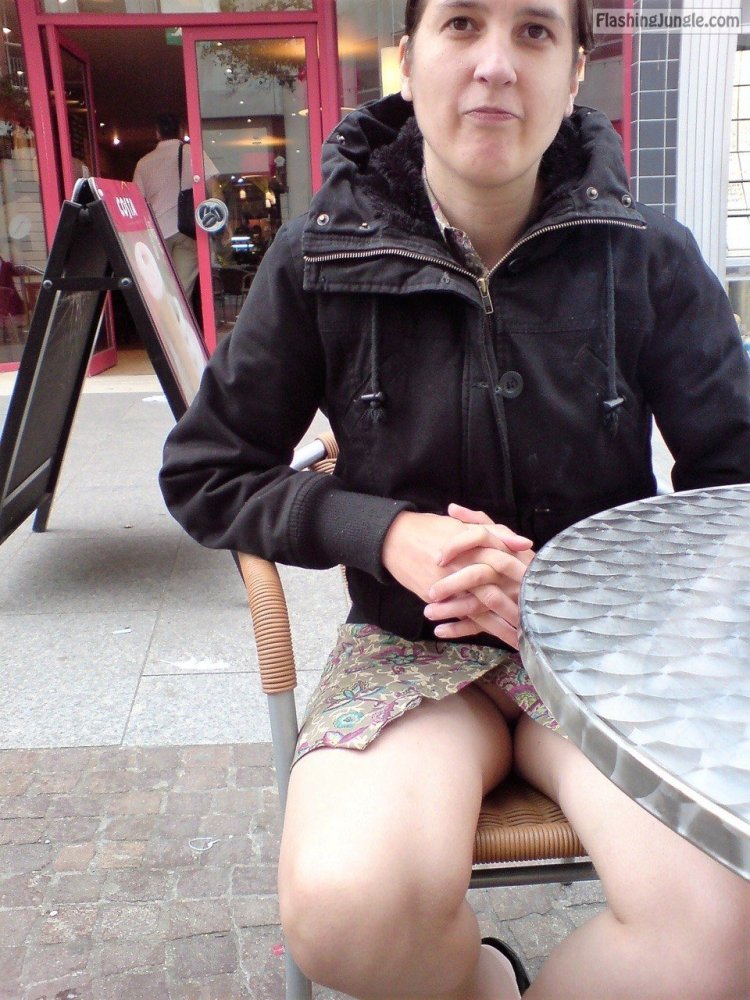 Turkish Upskirt random secret photos