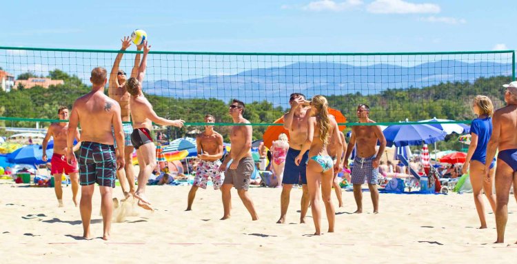 Hotels in Croatia with beach volleyball