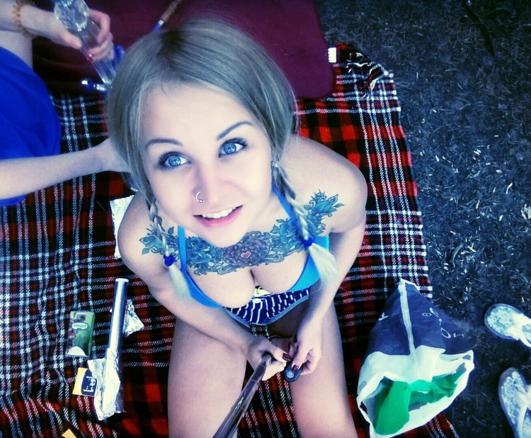 Kkhrisya plums @kkhrisya