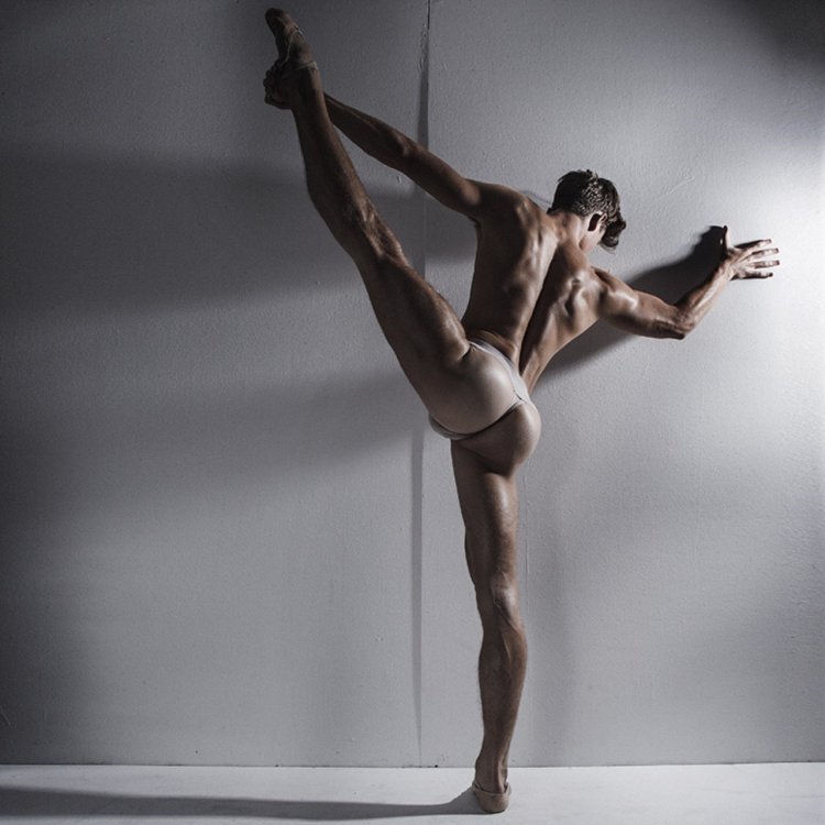 German Schneider Naked Ballet Artist