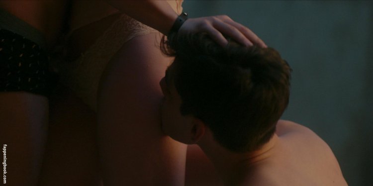 Esther exposito boobs