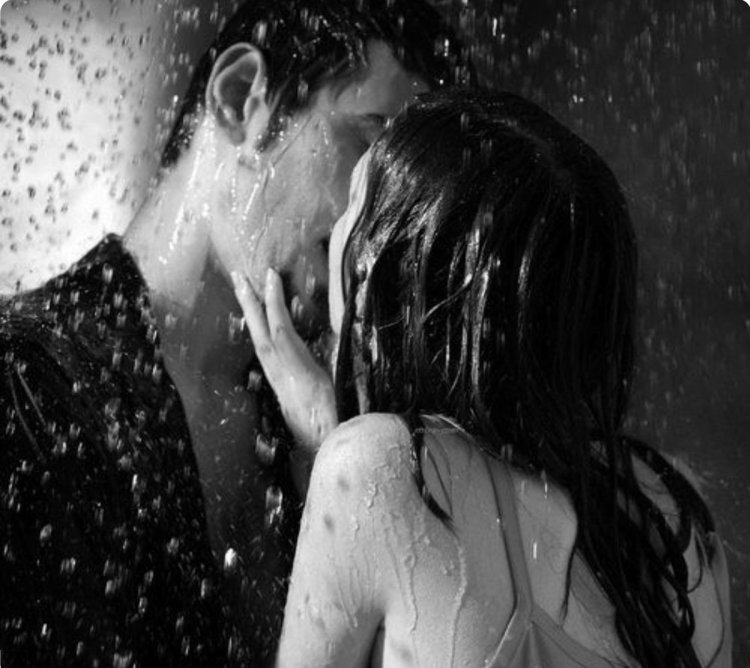 Kiss in the rain