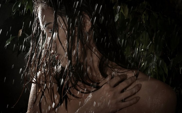 Brunette in the rain