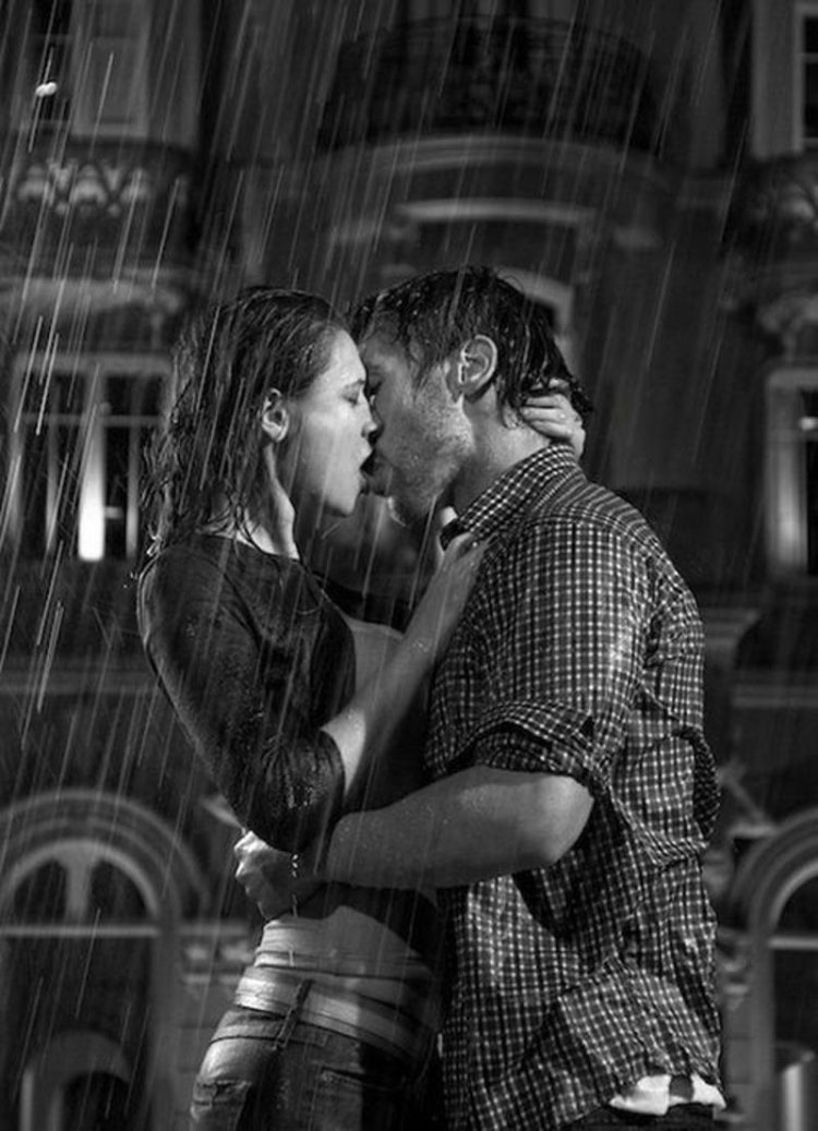 Kiss in the rain