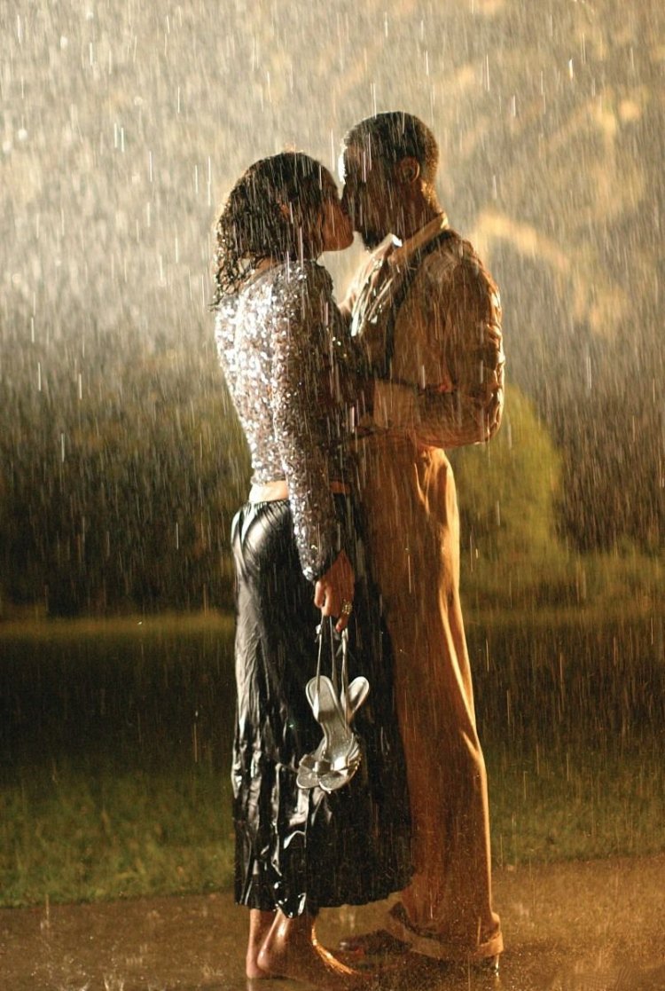 Lovers in the rain