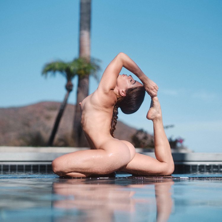 Naked yoga weightlessness