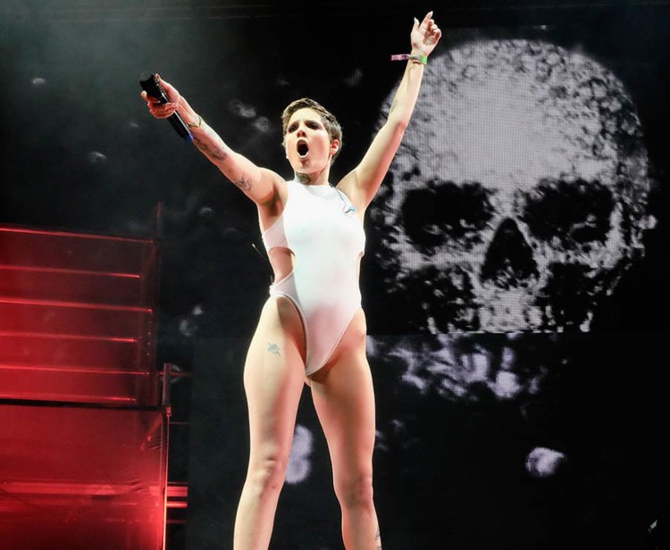 Halsey at Coachella 2016