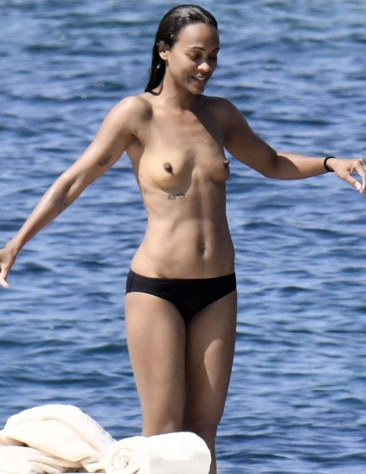 Zoe Saldana Hot nude