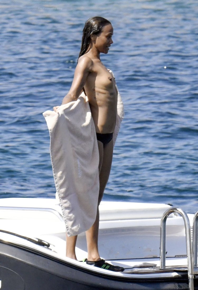 Zoe Saldana Leaked