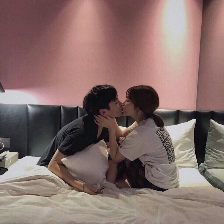 Korean couples in bed