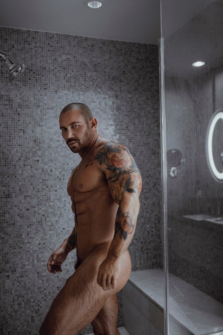 Scott Cullens porno actor naked