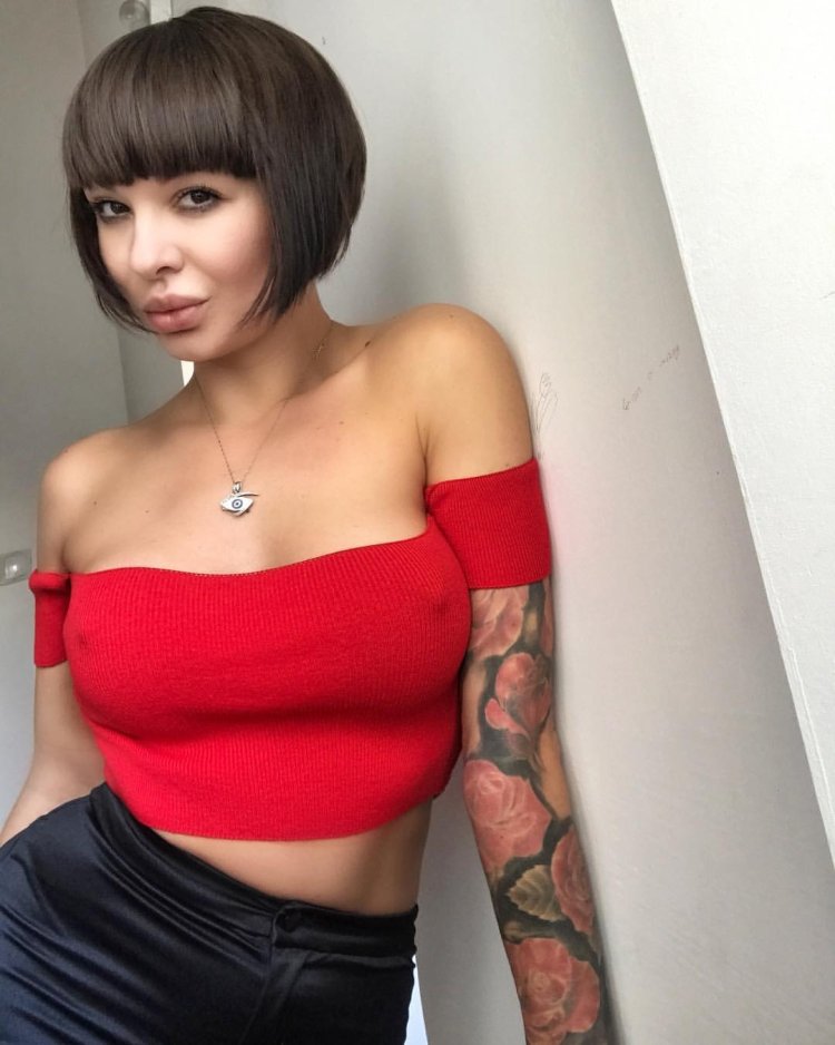 Victoria Leskova Pluta 18