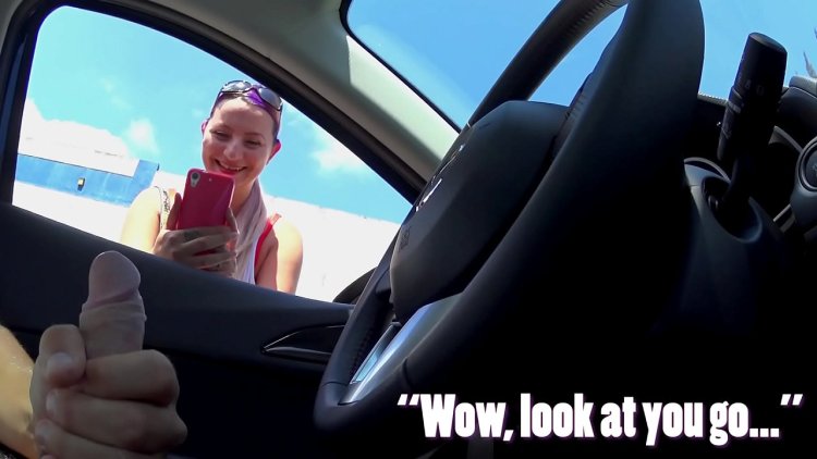 Niche Parade Flash Blue Eyes