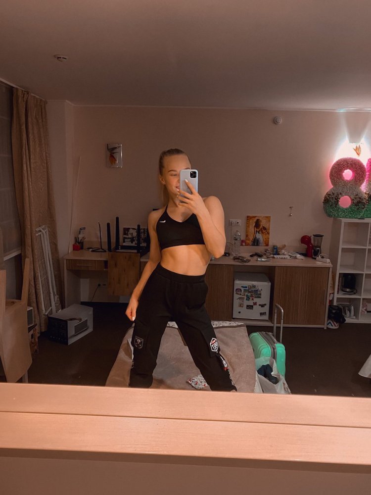 Angelina Melnikova's injection