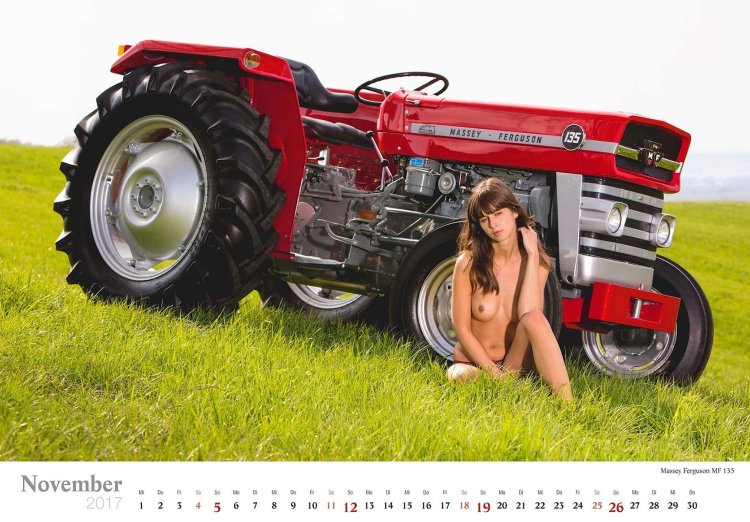 Nude women on tractor - Porno photo