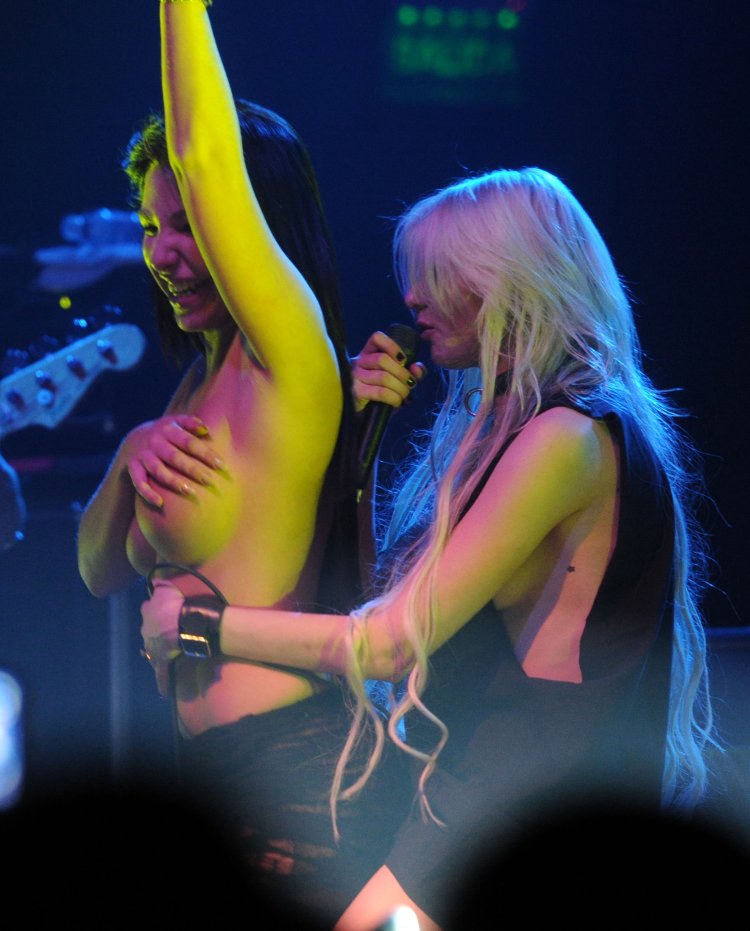 Taylor Momsen Going to Hell