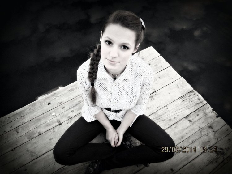 The face of the girl