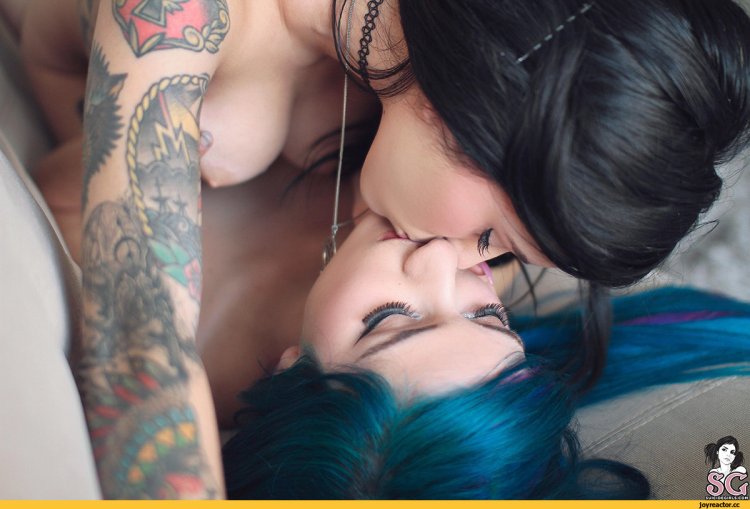 Tattoo Lesbians Suicide Girls