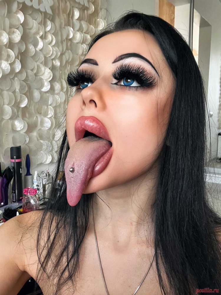 Ebony Girl Two Tongue Piercing