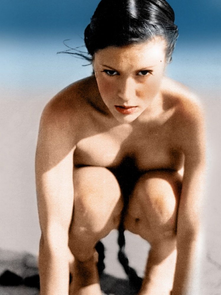 Alissa Milano 1989 Naked