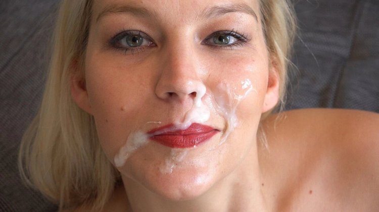 Thick cumshots on the lips