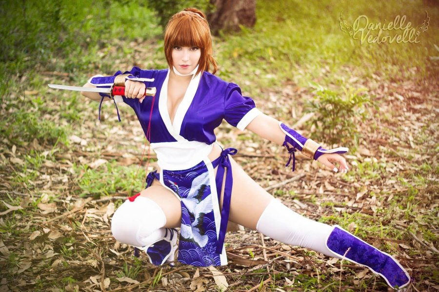 Kasumi Dead or Alive cosplay