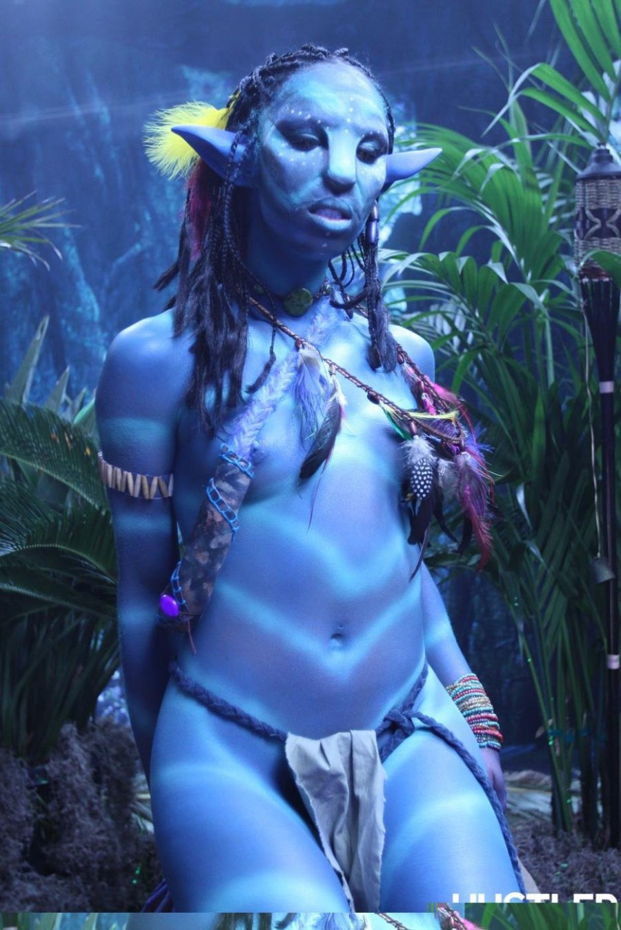 Avatar Neytiri actress naked