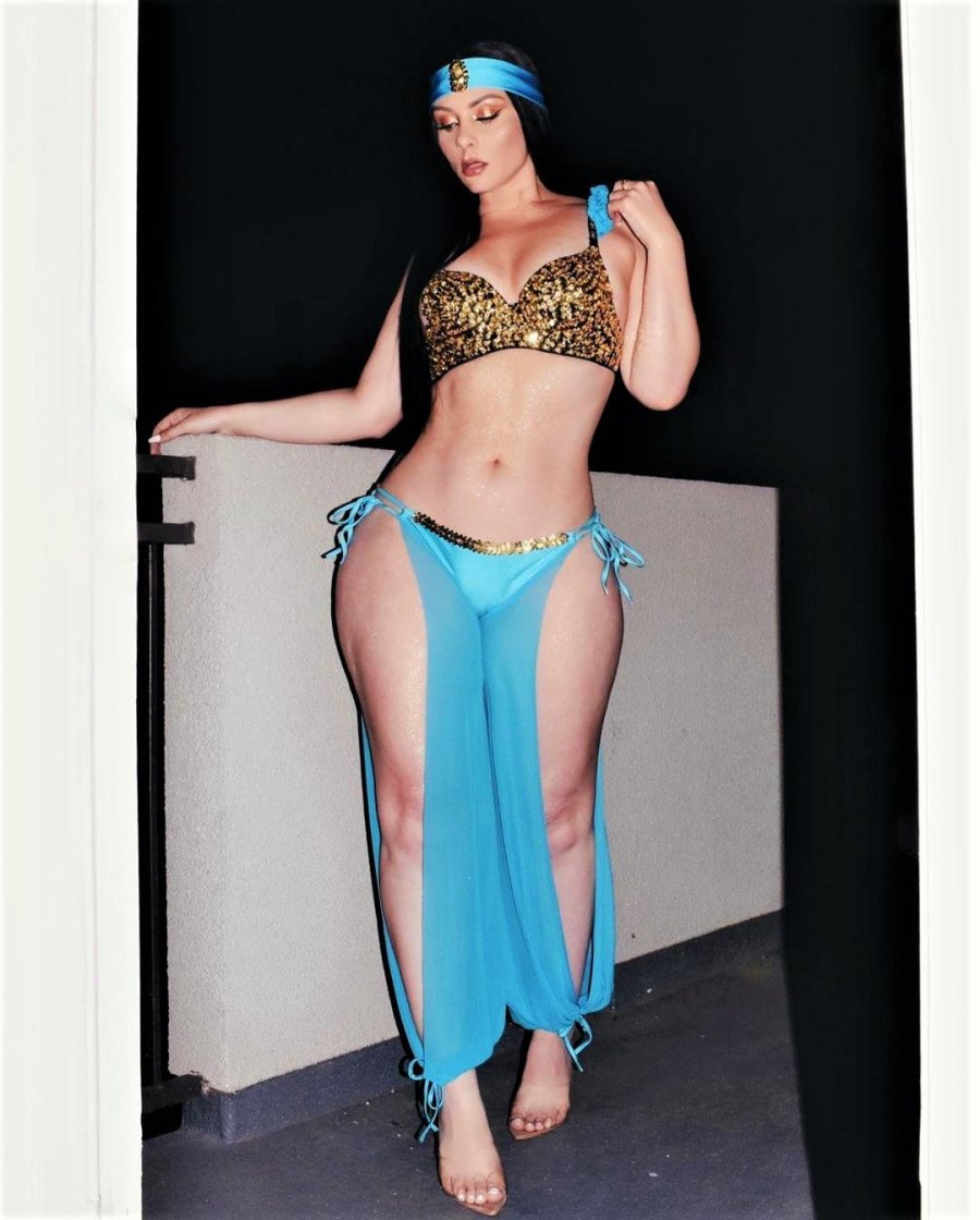 Victoria Kai changing clothes