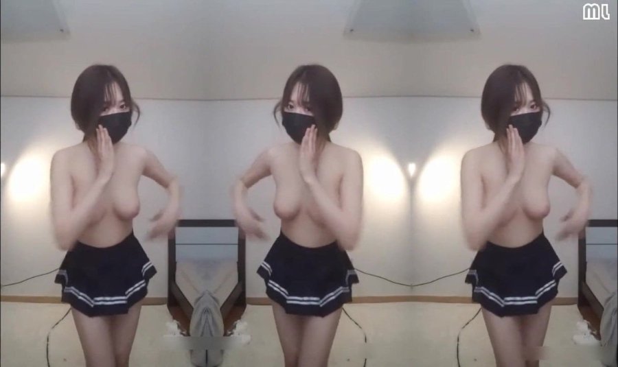 Asians dancing flirt tits