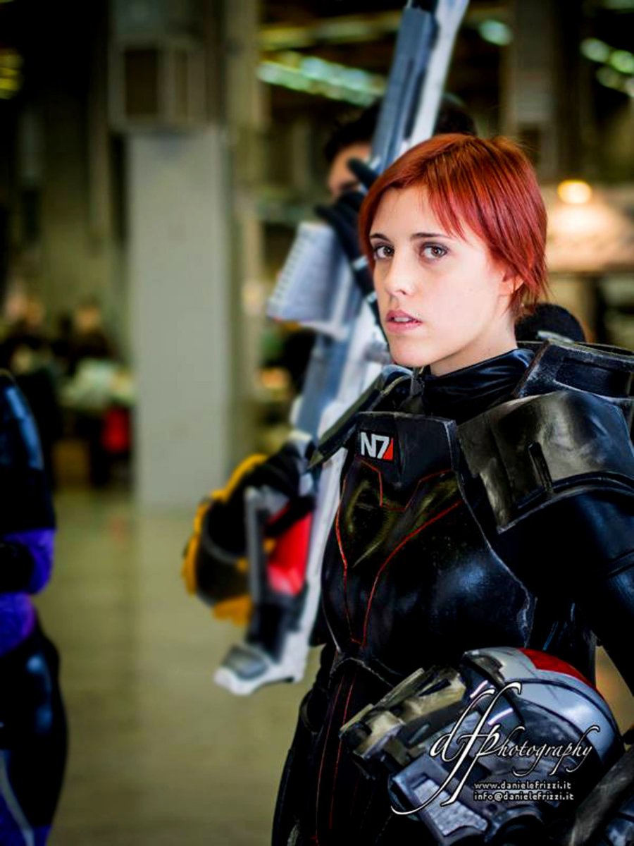 Female Shepard cosplay