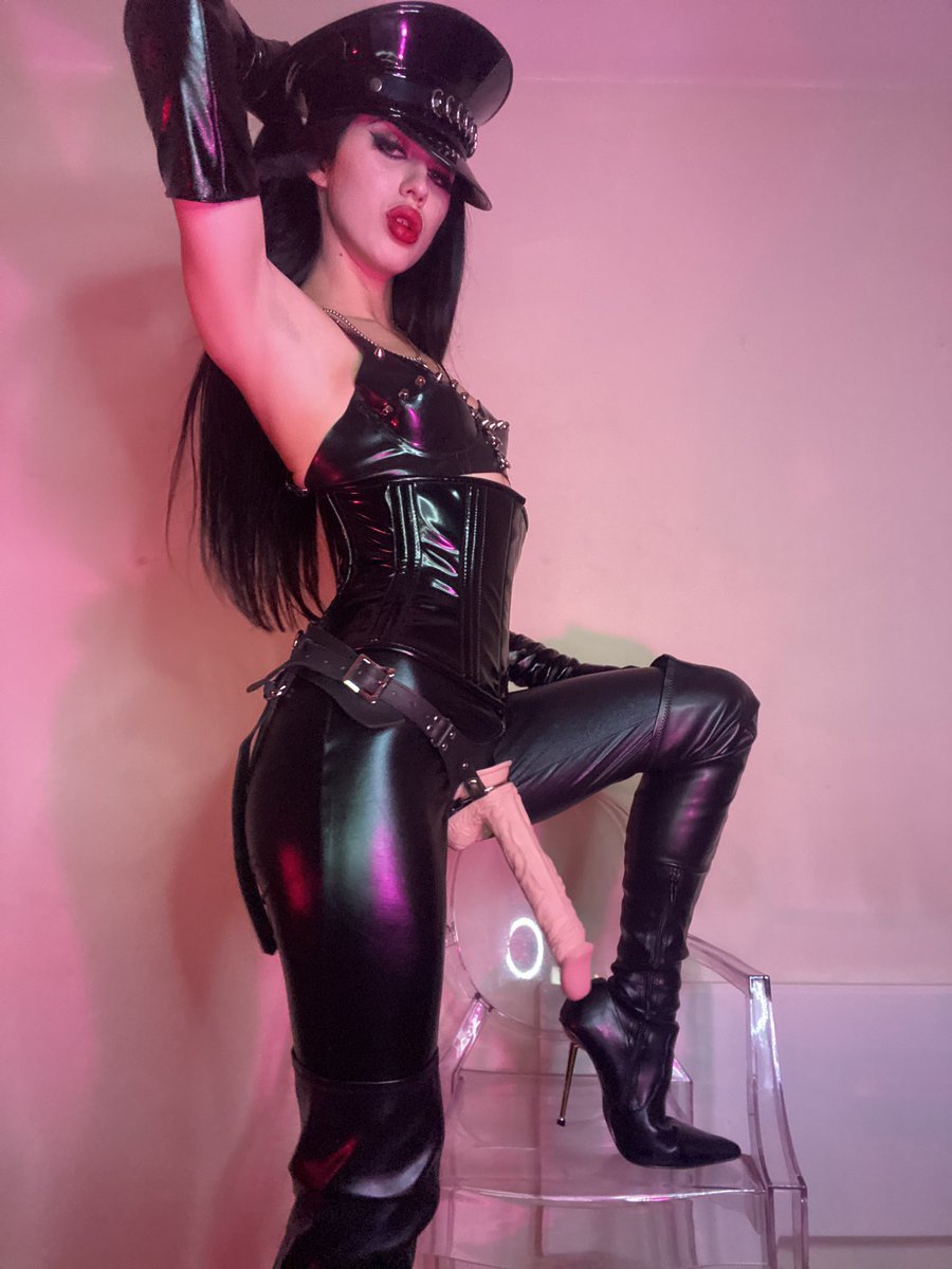 Karina Kalashnikova mistress