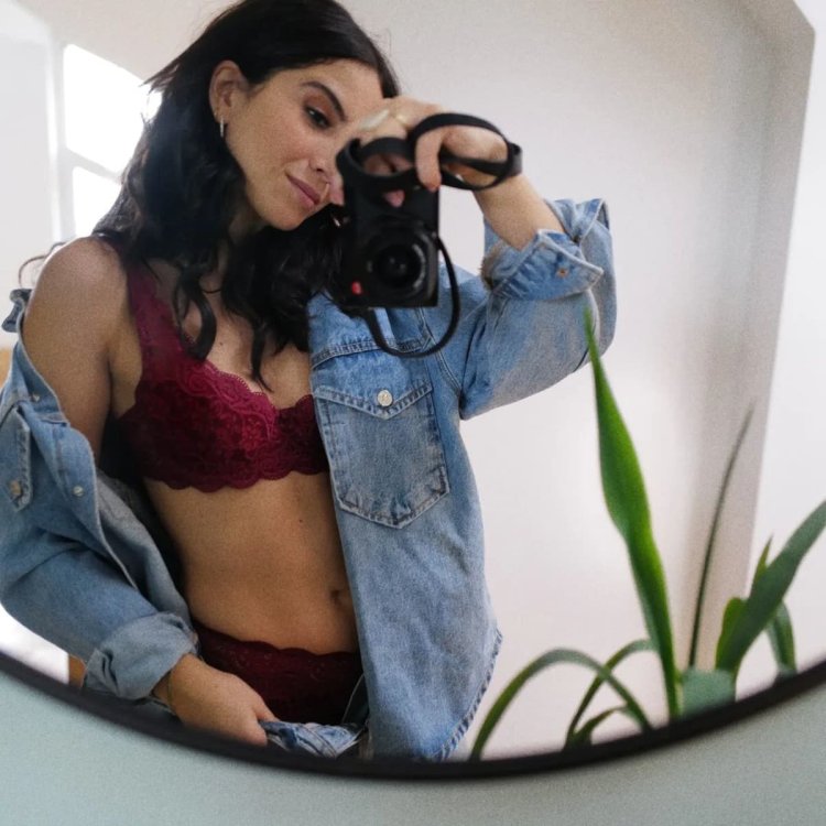 Emily Cheree is completely naked