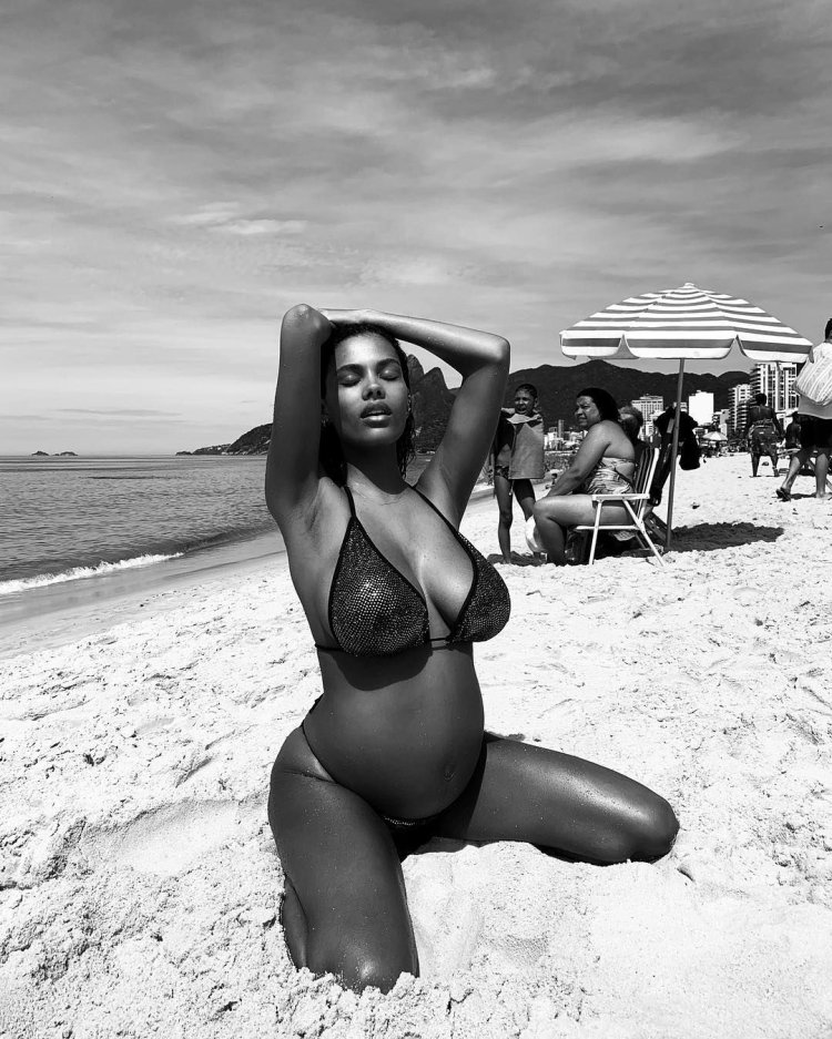 Rosanna Cordoba in bikini