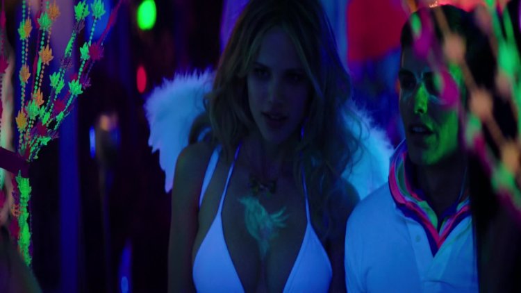 Helston Seij in the film Phoenix