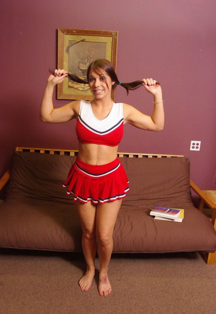 Hillbilly Cheeky Woman