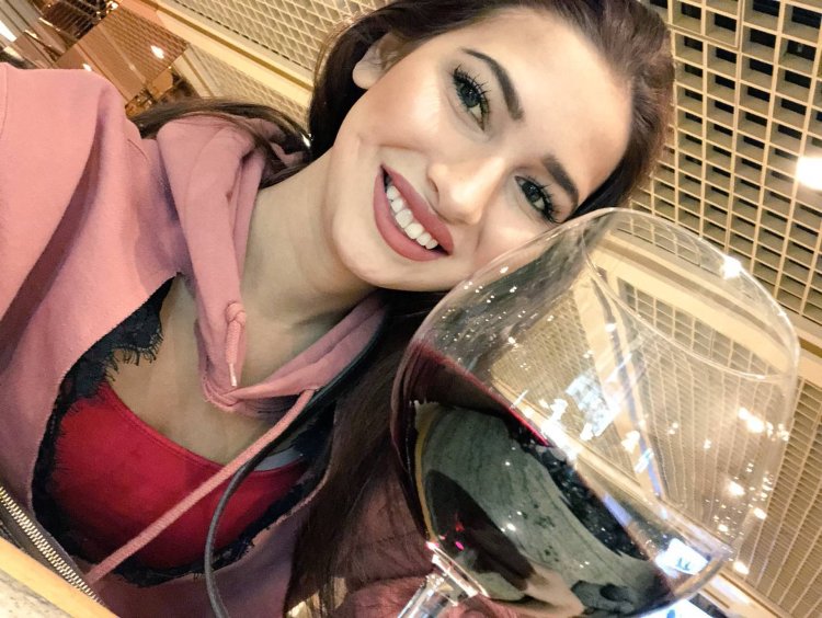 Love relationship in bed