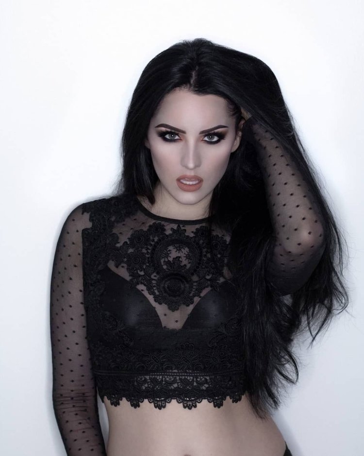 Draculangelica Angelica Rose